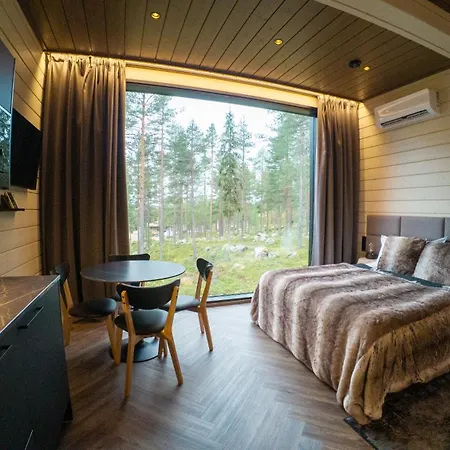 Hotel Invisible Forest And 5*